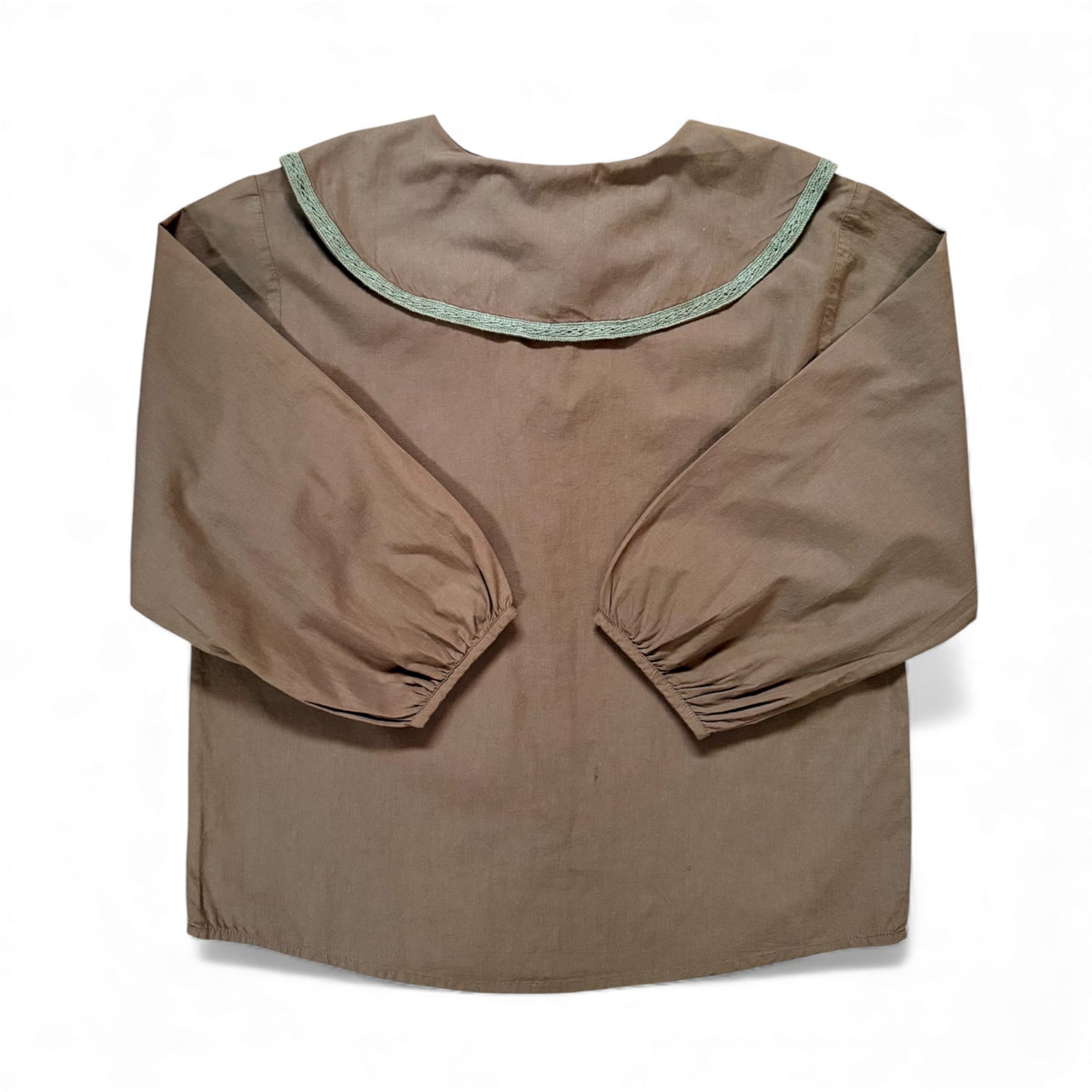 Bansara Shirt in coco brown with oversized peter pan collar and lace trim