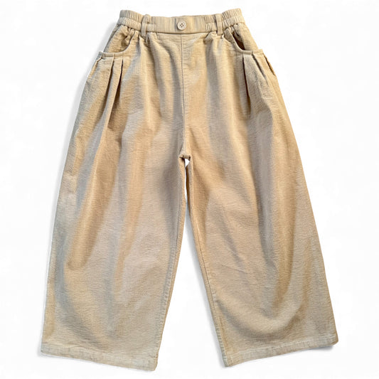 Bettie Culottes elasticated waistband and pleat detail.