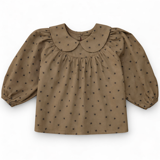 Children’s blouse with Peter Pan collar, gathered neckline and wide raglan sleeves