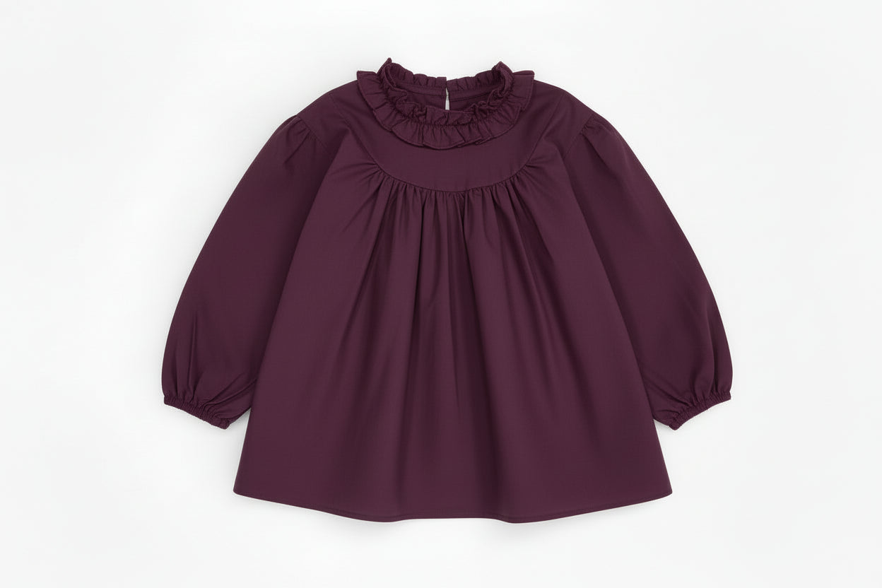 Riva Blouse with swing cut, frilled neckline and wide sleeves