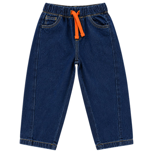 Front view of the Matteo indigo children's barrel-leg jeans, slightly tapered towards the hem, with an orange drawstring and contrast stitching.